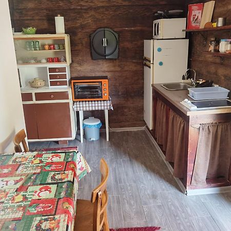 Stara Etno Kuca Radonjic Villa Guca Bilik gambar